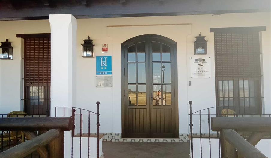 SANTA HOSTAL**